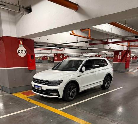 VOLKSWAGEN TIGUAN 2.0 350 TSI GASOLINA ALLSPACE R-LINE 4MOTION DSG VOLKSWAGEN TIGUAN 2.0 350 TSI GASOLINA ALLSPACE R-LINE 4MOTION DSG